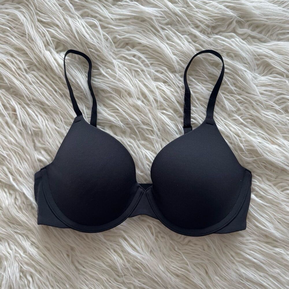 Skims Fits Everybody T-shirt Bra Onyx Size 32C